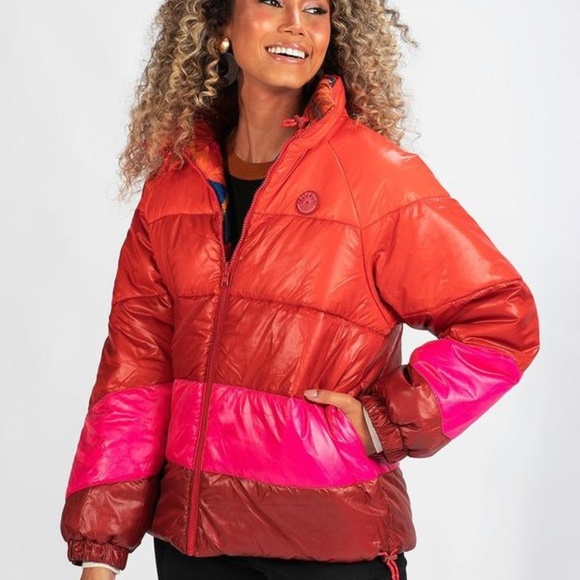 ✨ Farm Rio Reversible Puff Jacket ✨ - Picture 6 of 7